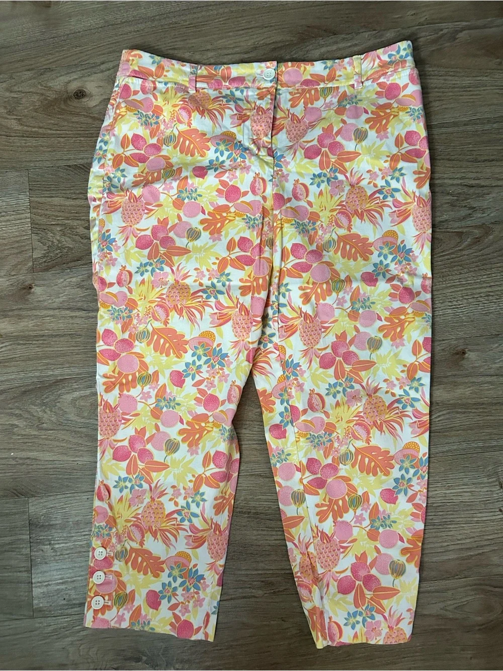 Talbots perfect crop fruit and flowers Pull-On Pants - Picture 2 of 4